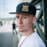 ミュージシャン Shen氏