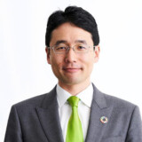 出雲 充氏