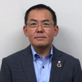 尾崎 一夫氏